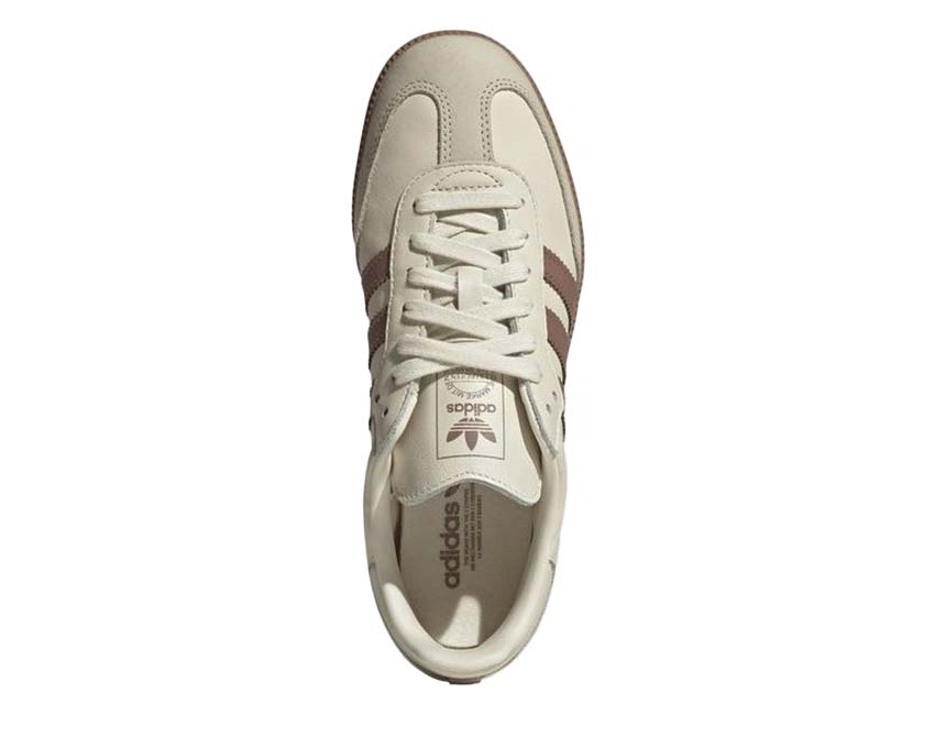 Scarpe da ginnastica in pelle color argilla calda per donna, stile classico.