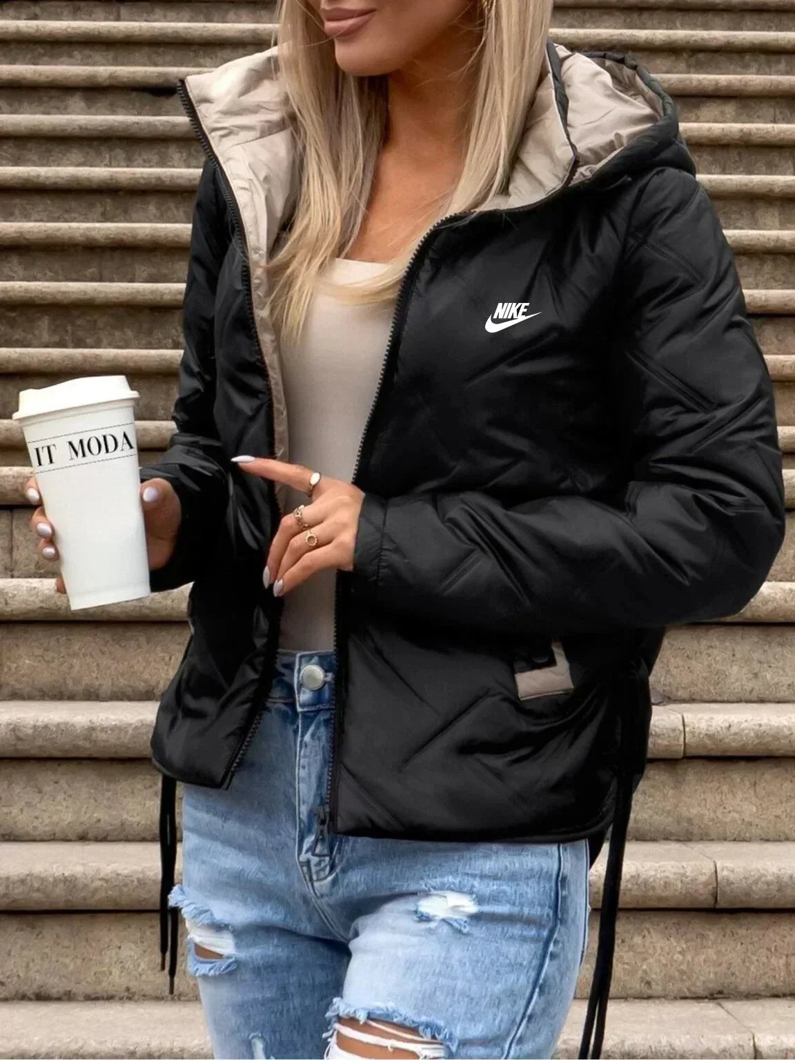 NK – Giacca Puffer Leggera con Cappuccio