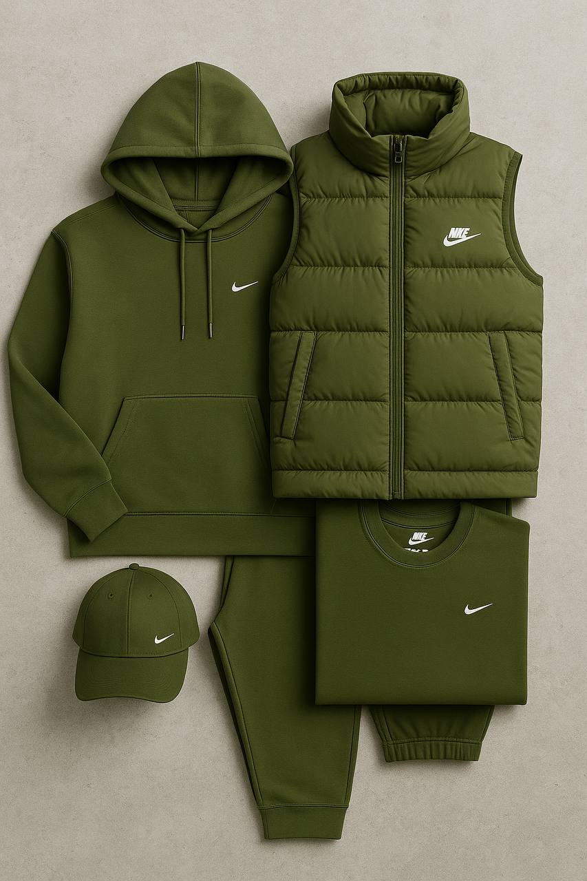 Nk™ Set Completo – Felpa, Pantaloni, Giacca Puffer & T-shirt