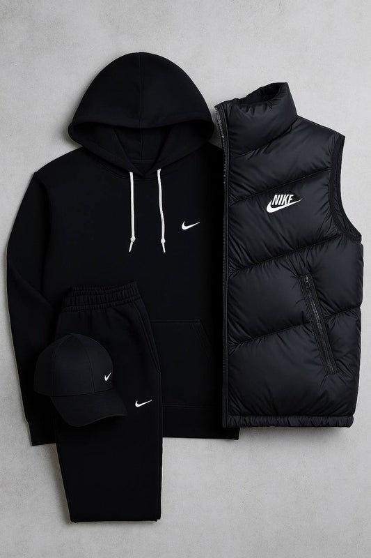 Nk™ Set Completo – Felpa, Pantaloni, Giacca Puffer & T-shirt