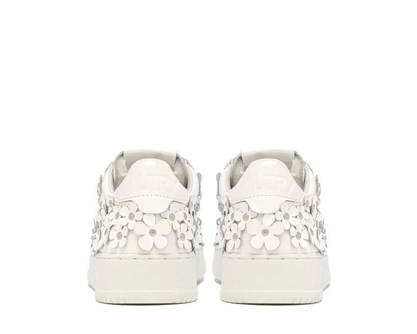 Scarpe da ginnastica basse da donna in pelle con dettagli floreali