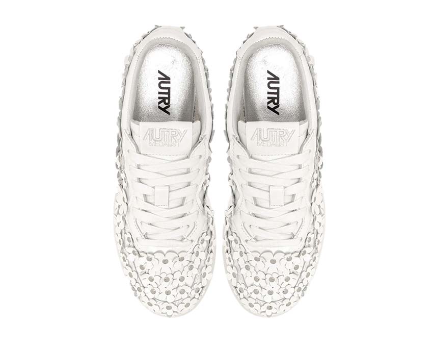 Scarpe da ginnastica basse da donna in pelle con dettagli floreali
