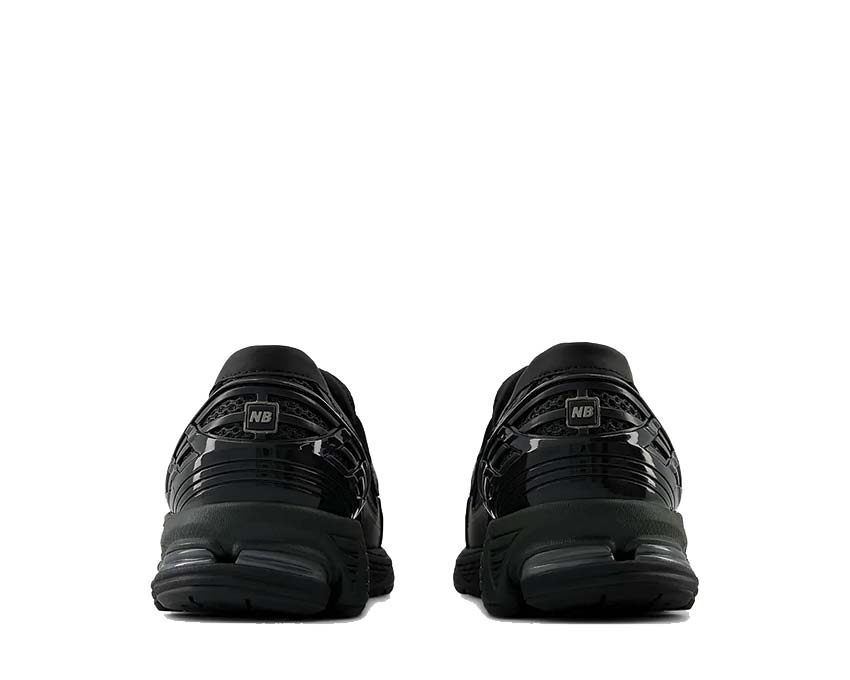 Scarpe sportive nere modello 1906L