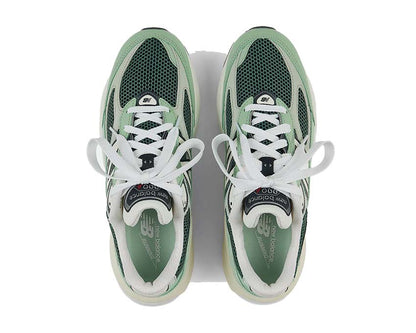 Scarpe da ginnastica in pelle e tessuto con suola ammortizzata, colore menta naturale, produzione USA