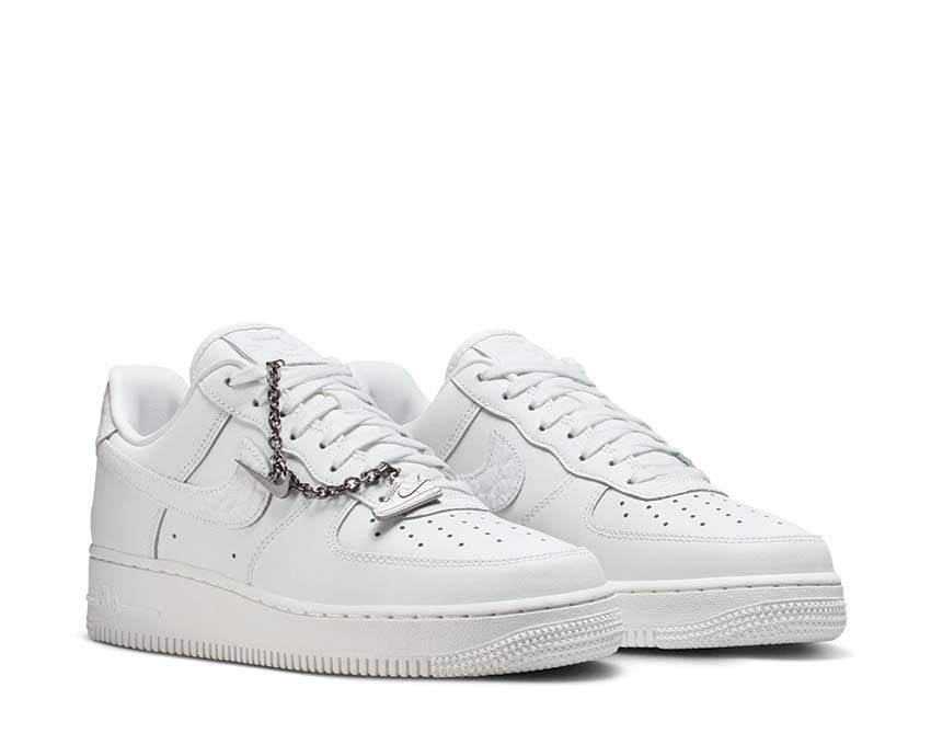 Scarpe da ginnastica basse da donna in pelle bianca