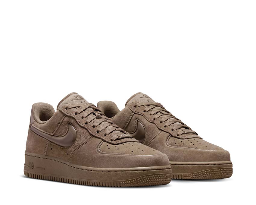 Scarpe da ginnastica basse da donna in pelle marrone chiaro