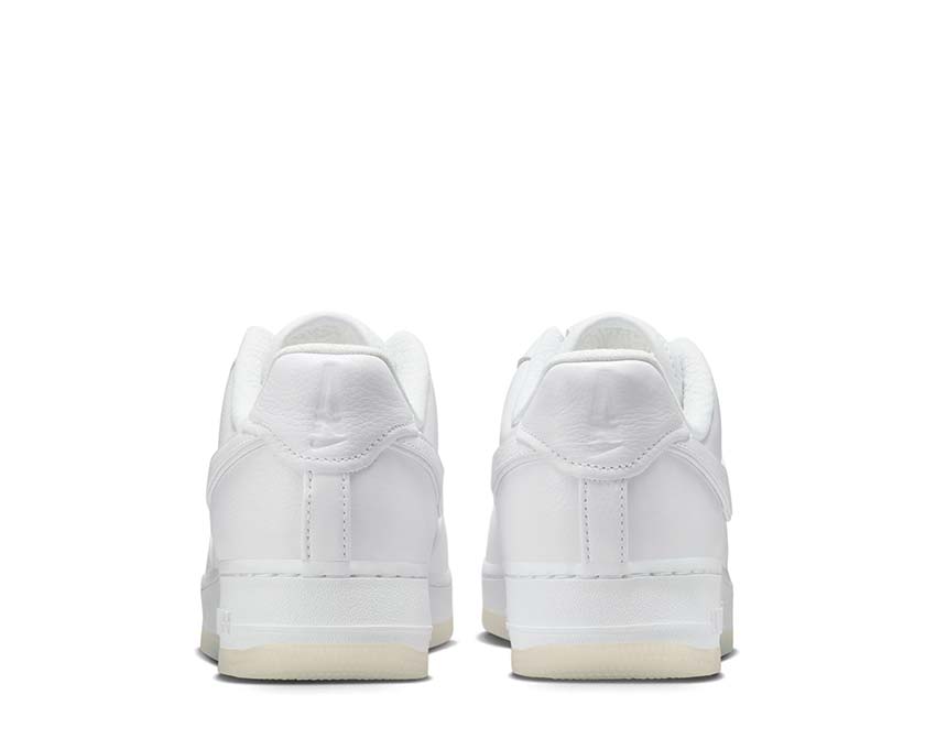 Scarpe basse in pelle con design esclusivo e dettagli raffinati