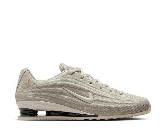 Scarpe sportive ammortizzate colore osso chiaro
