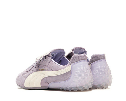 Scarpa sportiva in pelle color prugna chiaro con design moderno