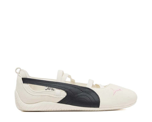 Scarpe da ballo in pelle scamosciata bianche con design ispirato alla velocità.