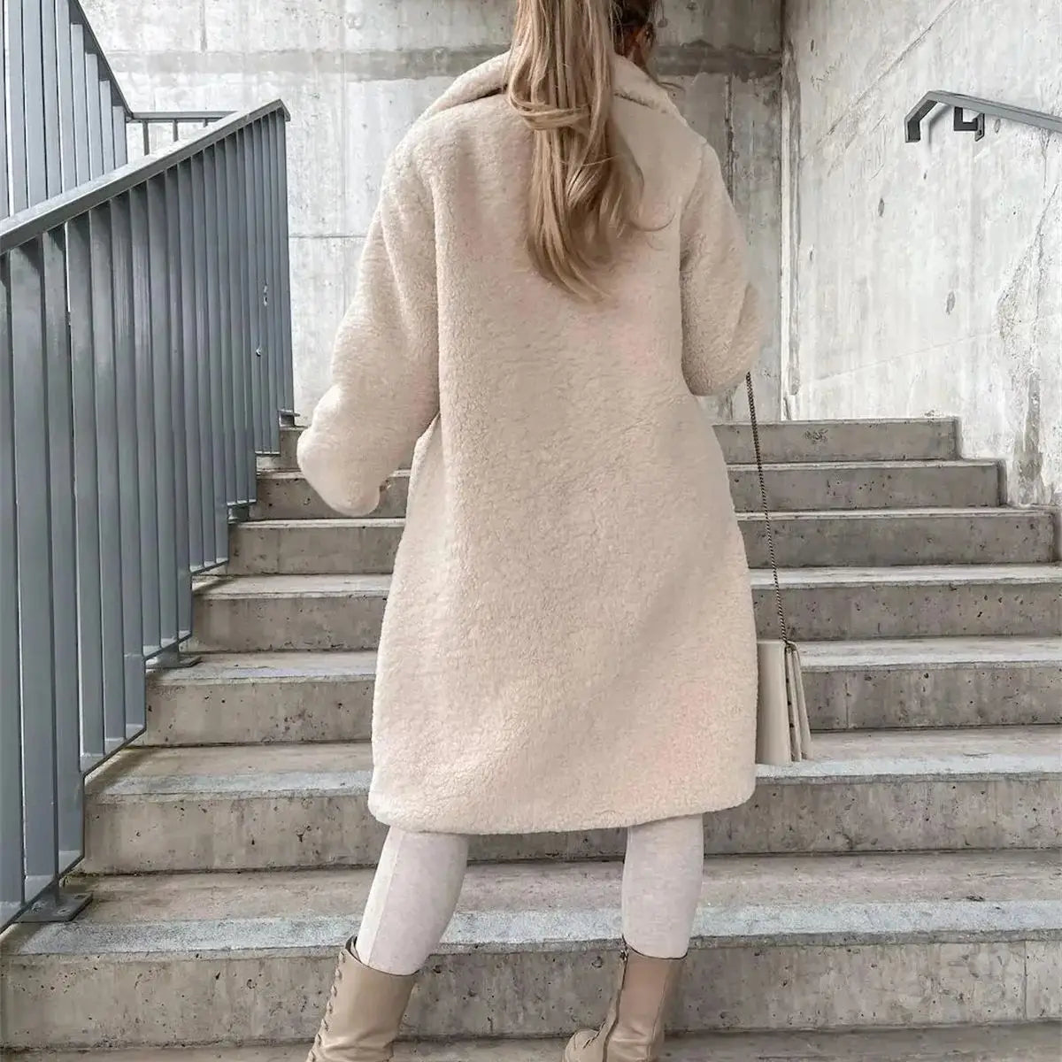 Selene – Cozy Longline Coat