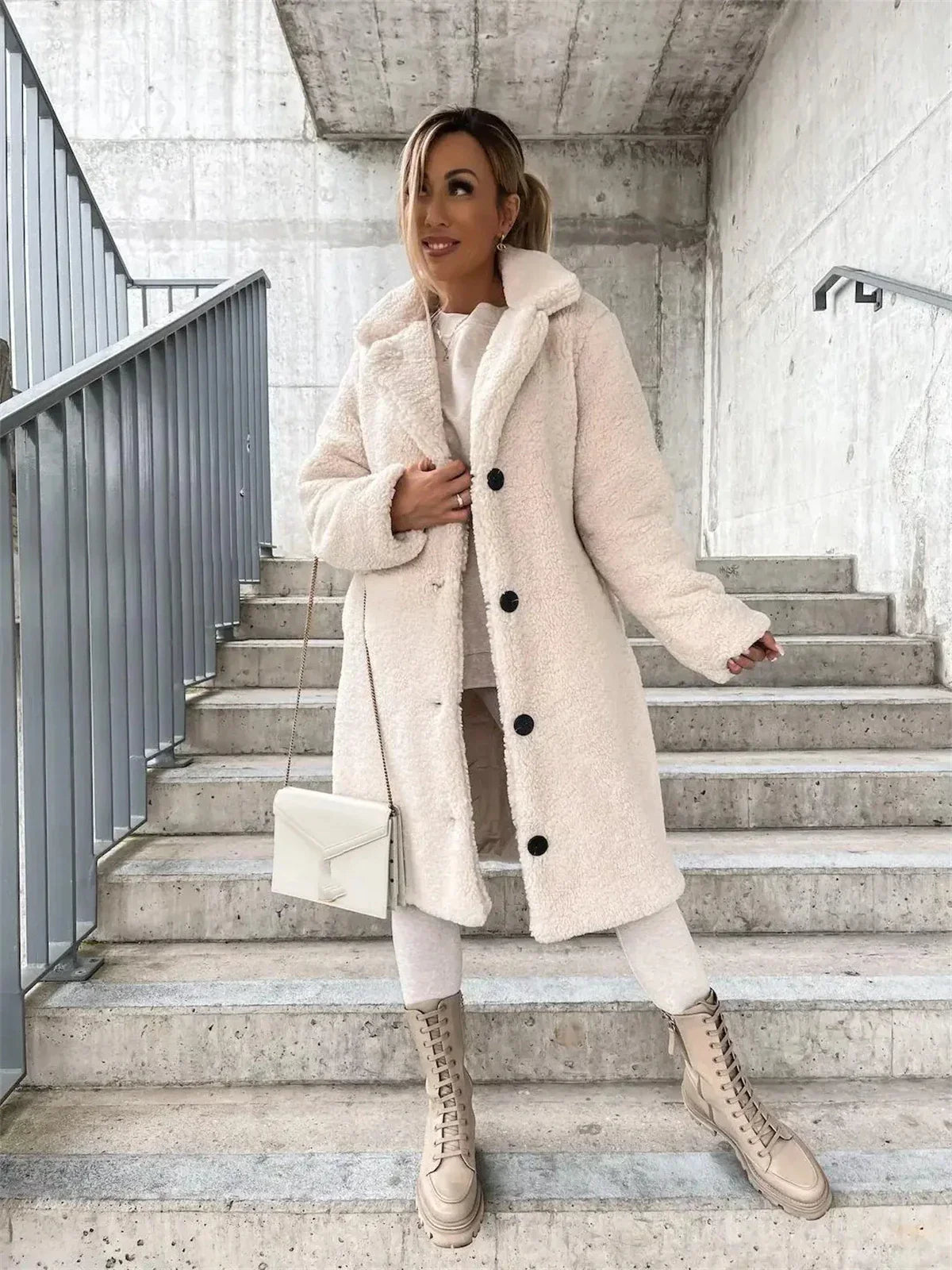 Selene – Cozy Longline Coat