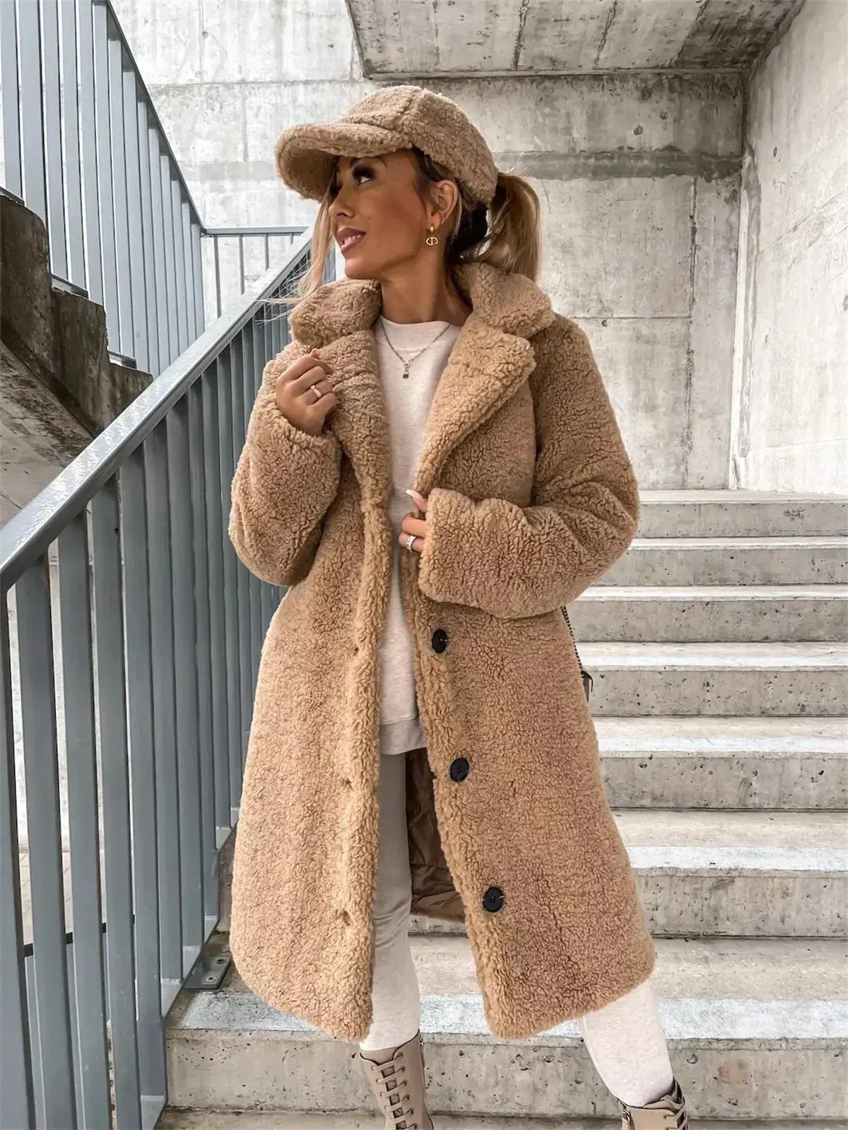 Selene – Cozy Longline Coat