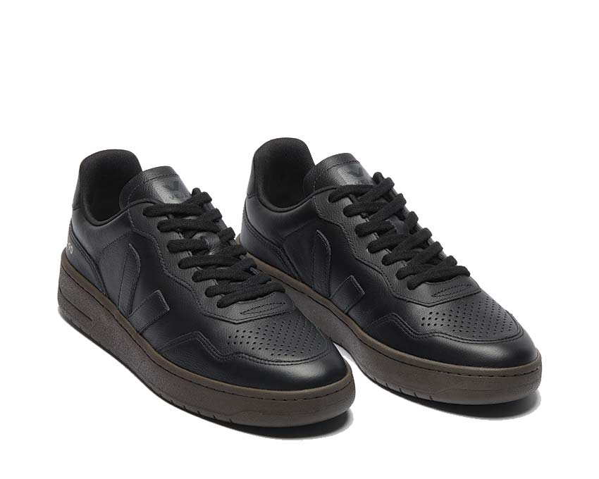 Scarpa da ginnastica in pelle modello V-90 "Aquila" da donna