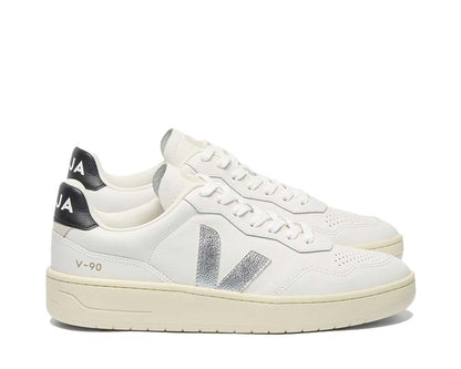 Scarpe in pelle argentata modello V-90