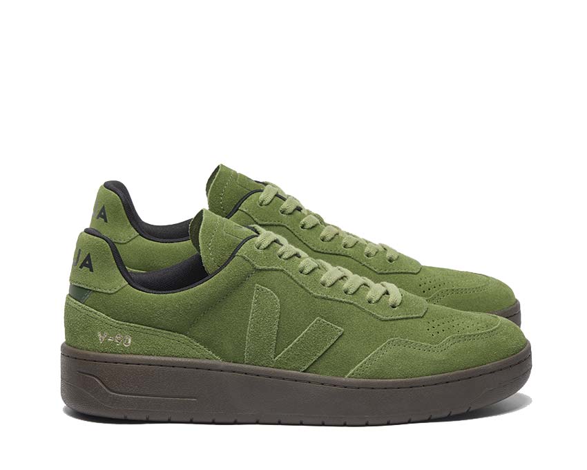 Scarpe in pelle scamosciata verde militare modello V-90