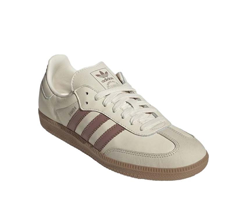 Scarpe da ginnastica in pelle color argilla calda per donna, stile classico.
